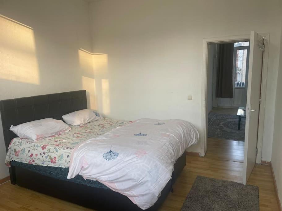 Bruxelles Lägenhet Exteriör bild